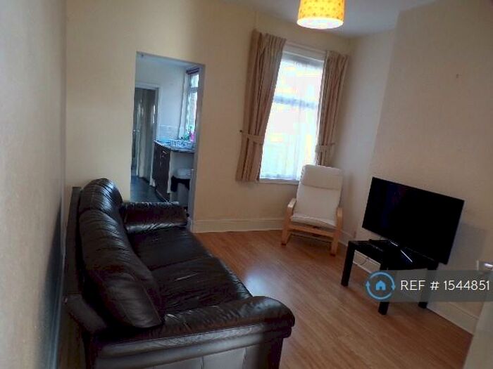 2 Bedroom Terraced House To Rent In Kingston Road, Coventry, CV5