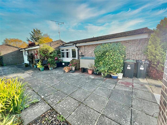 1 Bedroom Bungalow For Sale In Millbrook Court, Child Okeford, Blandford Forum, Dorset, DT11