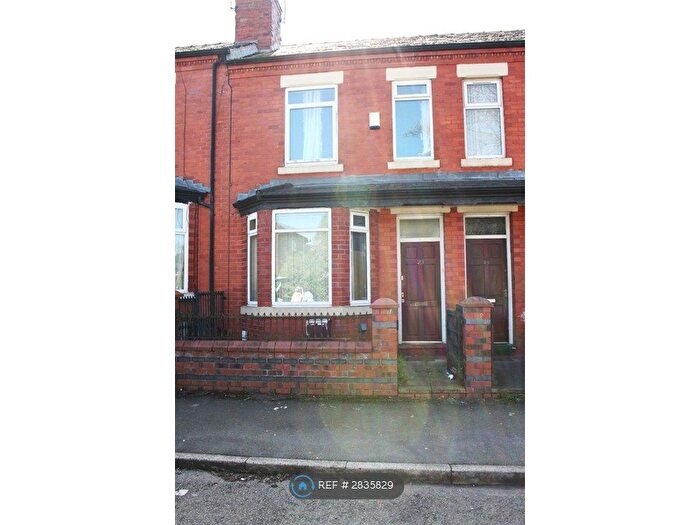 3 Bedroom Terraced House To Rent In New Cross Street, Salford, M5