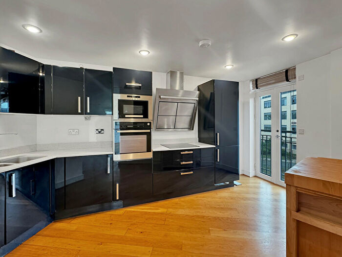 3 Bedroom Apartment To Rent In The Belvedere, Cambridge, CB2