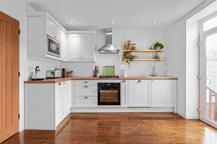 4 Bedroom House To Rent In Parkdale Road, Plumstead, SE18