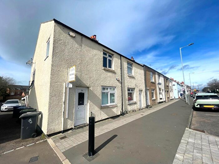 2 Bedroom Apartment For Sale In Front Street, Framwellgate Moor, Durham, DH1