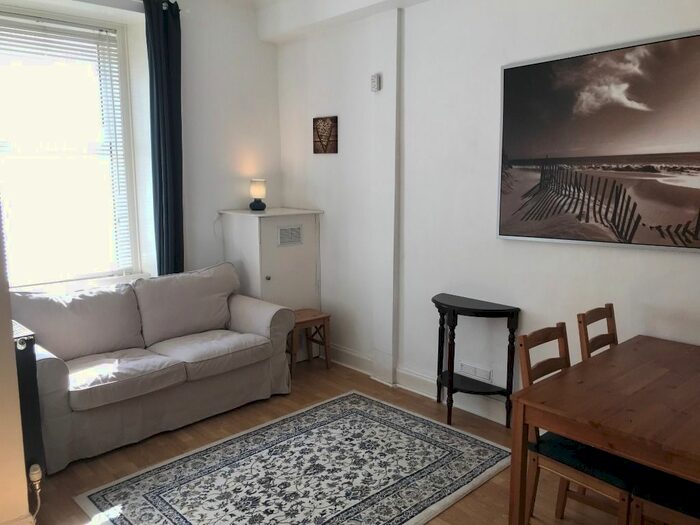1 Bedroom Flat To Rent In Wardlaw Street, Gorgie, Edinburgh, EH11