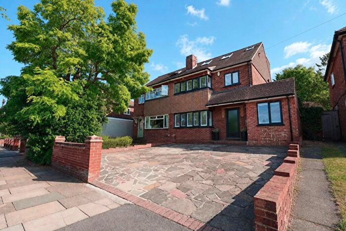 4 Bedroom Semi-Detached House For Sale In Eton Road, Orpington, BR6