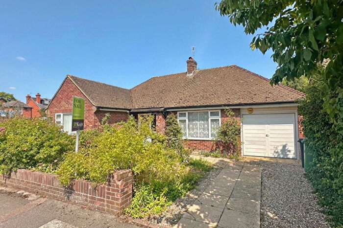 2 Bedroom Detached Bungalow For Sale In Droveside, Cholsey, OX10