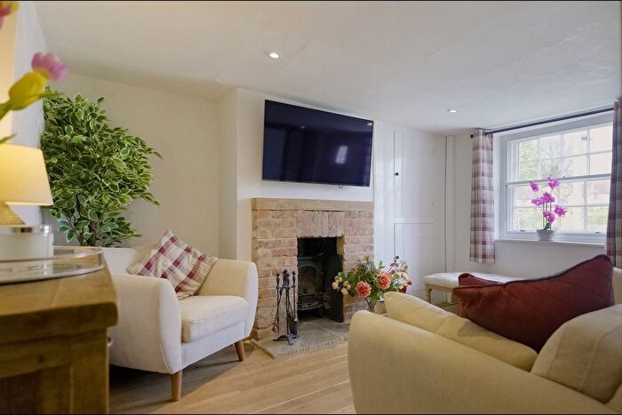 3 Bedroom Cottage For Sale In Friday Street, Warnham, RH12