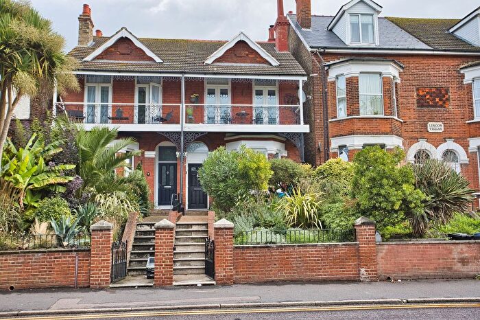 3 Bedroom Semi-detached House For Sale In Barton Road, Dover, Kent, CT16