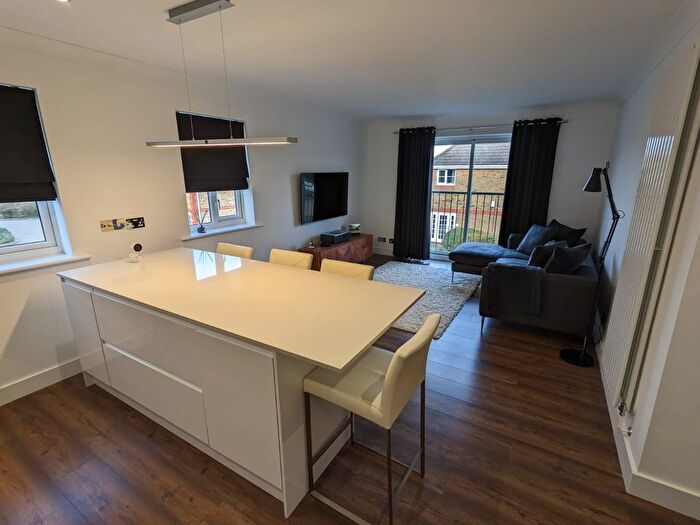 2 Bedroom Flat To Rent In Delfont Close, Crawley, RH10