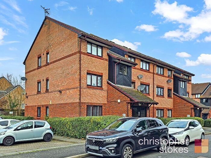 2 Bedroom Flat To Rent In John Gooch Drive, Enfield, Greater London, EN2