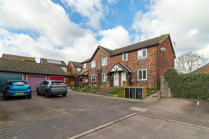 3 Bedroom End Of Terrace House For Sale In Peasmead, Buntingford, SG9