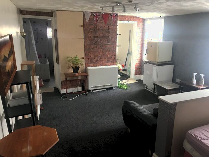 Studio To Rent In Dickson Road, Blackpool, FY1