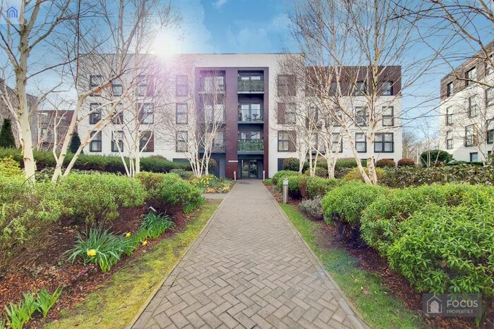 3 Bedroom Flat To Rent In Unwin Way, Stanmore, HA7