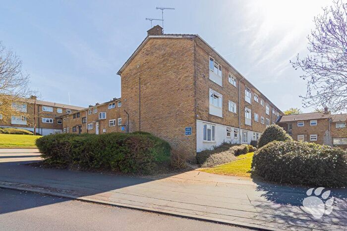 1 Bedroom Apartment For Sale In Long Riding, Basildon, SS14