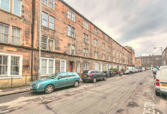 2 Bedroom Flat To Rent In Montague Street, Newington, Edinburgh, EH8