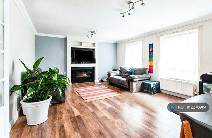 2 Bedroom Flat To Rent In Bournemouth, Bournemouth, BH8