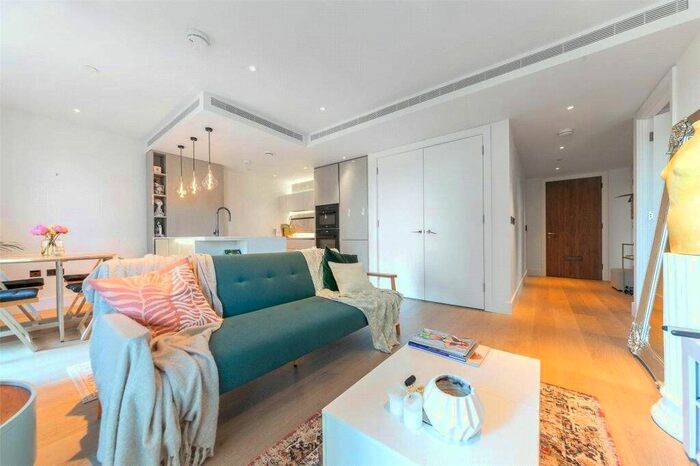 1 Bedroom Flat To Rent In Cascade Way, White City, London, W12