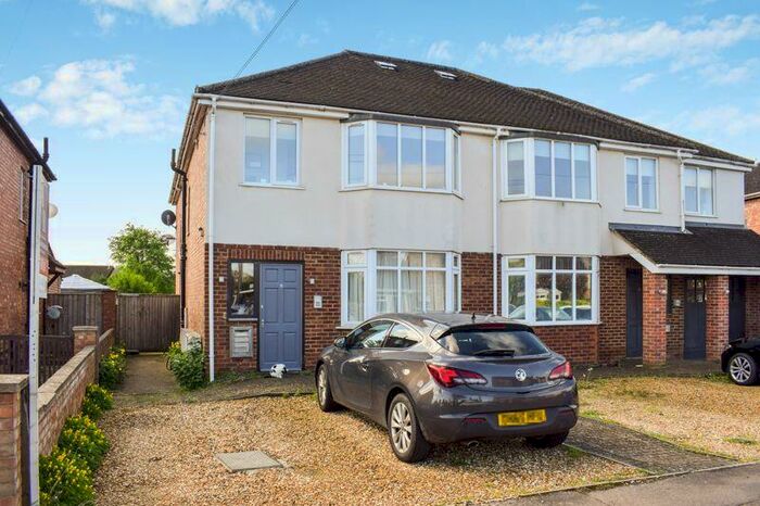 1 Bedroom Apartment To Rent In The Garth, Yarnton, OX5