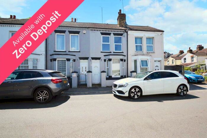 3 Bedroom Terraced House To Rent In Cornwall Road, Gillingham, ME7