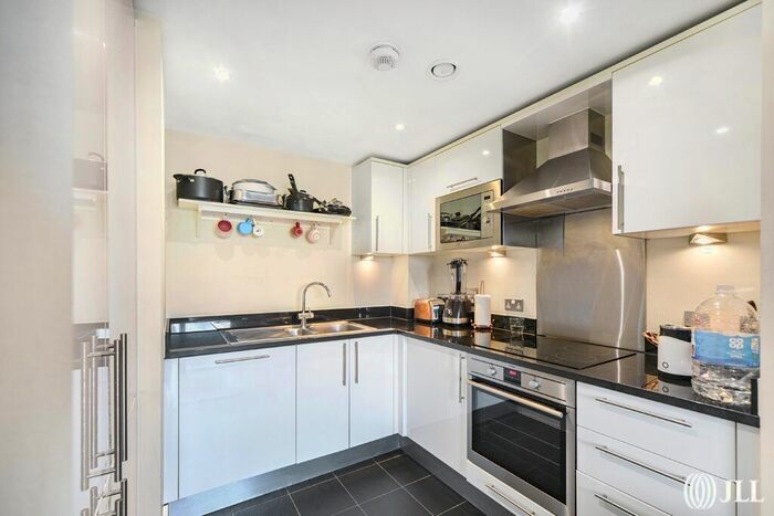 1 Bedroom Flat To Rent In Merryweather Place, London, SE10