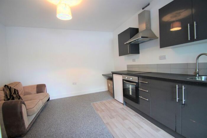 Studio To Rent In Headstone Lane, Harrow, HA2