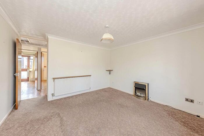 2 Bedroom Semi-Detached Bungalow For Sale In Roman Drive, Chesterton, ST5