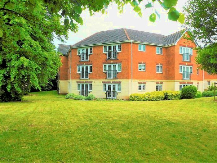 2 Bedroom Flat To Rent In Garthlands Court Rent, Stafford, ST17