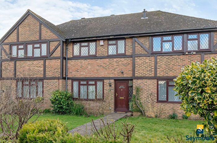 3 Bedroom Terraced House For Sale In Guildford, Surrey, GU4
