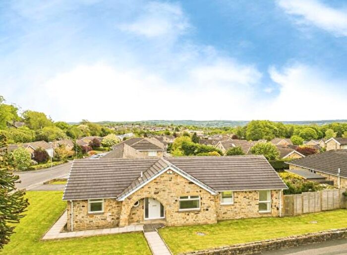 5 Bedroom Detached House To Rent In The Ghyll, Huddersfield, HD2