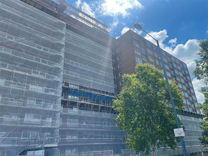 2 Bedroom Flat To Rent In Little Cross House, Southville, Bristol, BS3