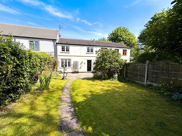 3 Bedroom Terraced House For Sale In Alfreton Road, Codnor, Ripley, DE5