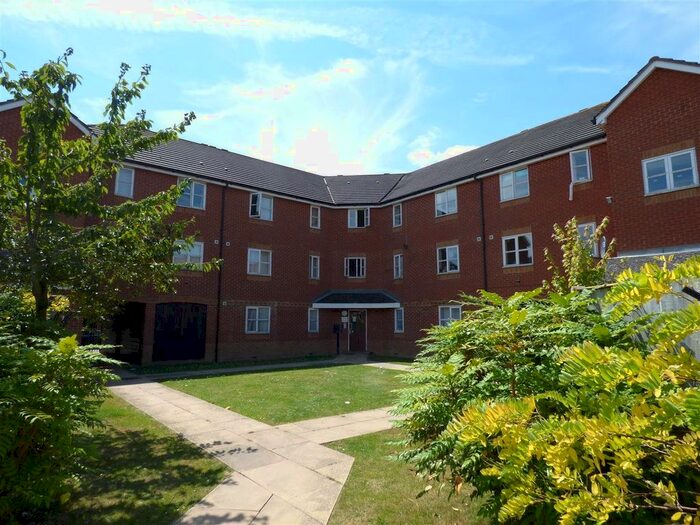 2 Bedroom Flat To Rent In Jacobs Oak, South Willesborough, Ashford, TN24