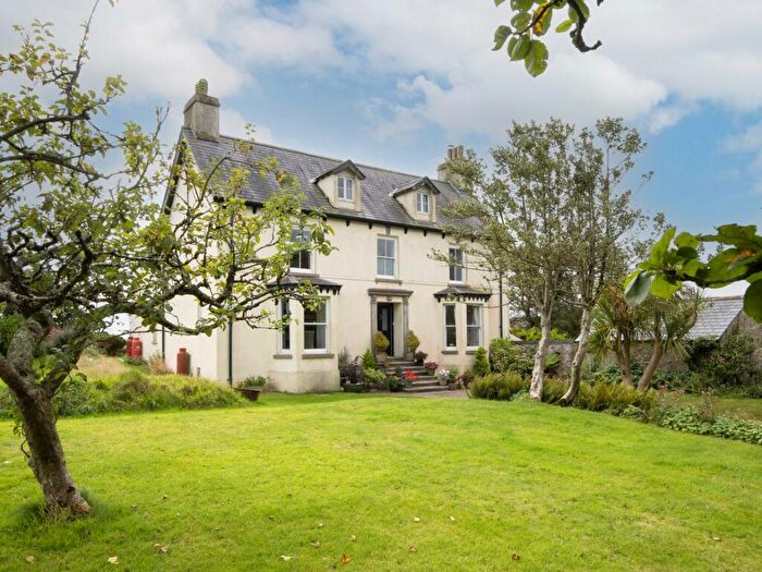 6 Bedroom Detached House For Sale In The Burrows B&B, Pembroke, SA71