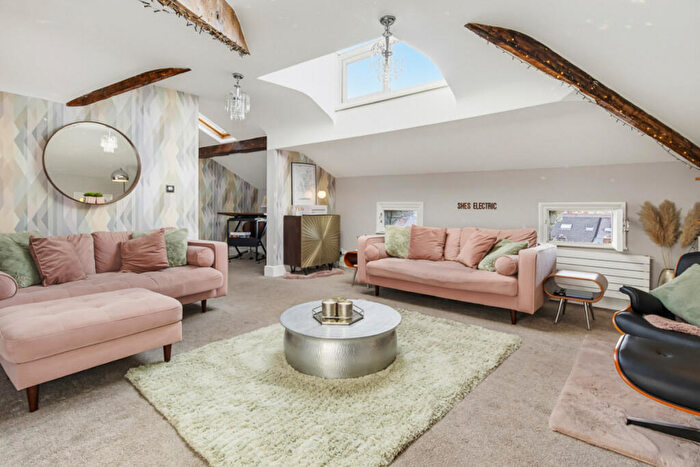 4 Bedroom Apartment For Sale In Fulwood Park, Liverpool, L17