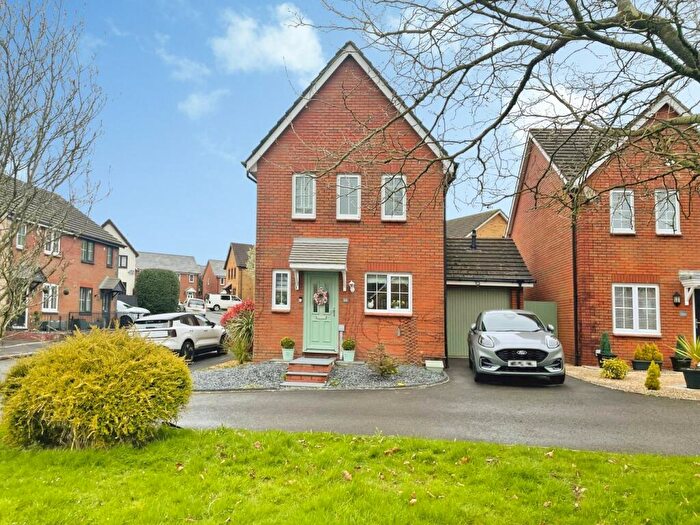 3 Bedroom Detached House For Sale In Trem-Y-Dyffryn, Bridgend, CF31