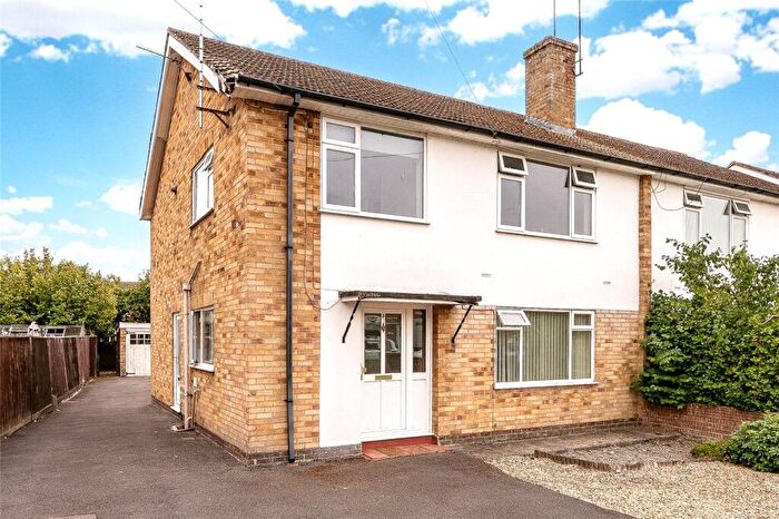 2 Bedroom Maisonette To Rent In Merritt Road, Didcot, Oxfordshire, OX11