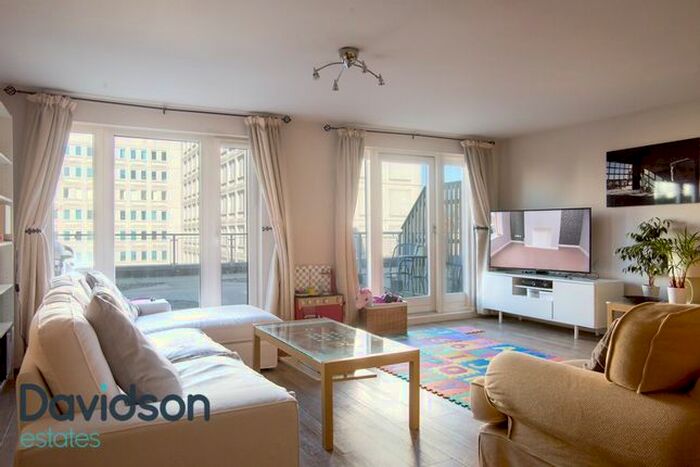 3 Bedroom Flat To Rent In Wharfside Street, City Centre, Birmingham, B1