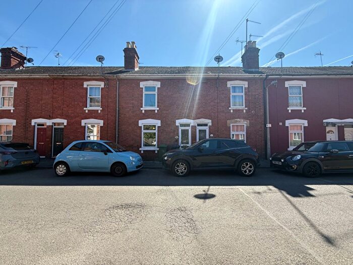 2 Bedroom Terraced House To Rent In Southfield Street, Worcester, WR1