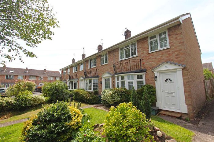3 Bedroom End Terrace House For Sale In Willow Walk, Keynsham, Bristol, BS31
