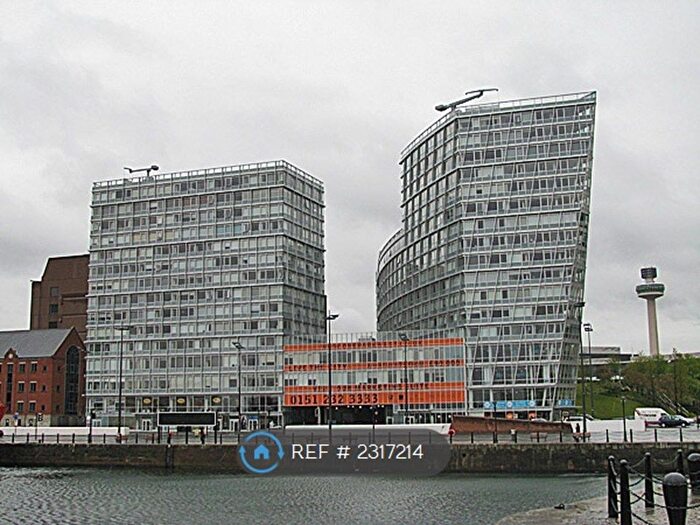 3 Bedroom Flat To Rent In Strand Street, Liverpool, L1