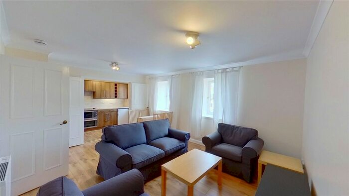 2 Bedroom Flat To Rent In Caledonian Crescent, Edinburgh, EH11