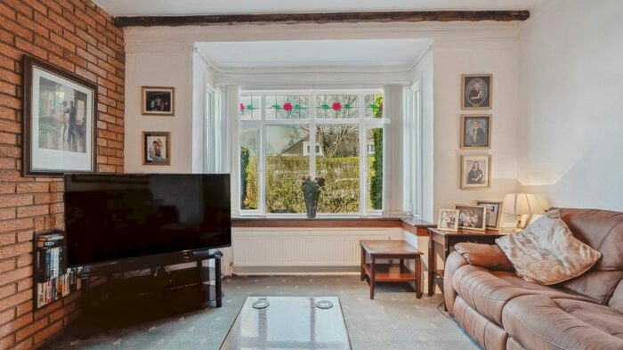 4 Bedroom Bungalow For Sale In Broomley Drive, Giffnock, East Renfrewshire, G46