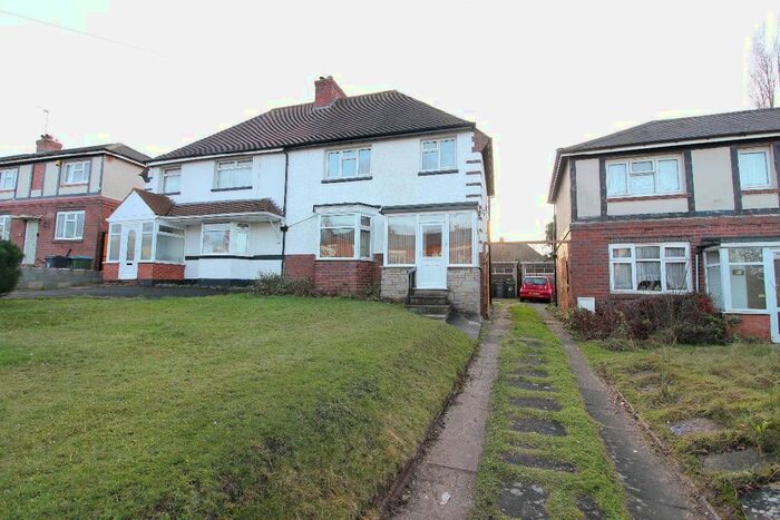 3 Bedroom Semi-Detached House To Rent In Pottery Road, Oldbury B68