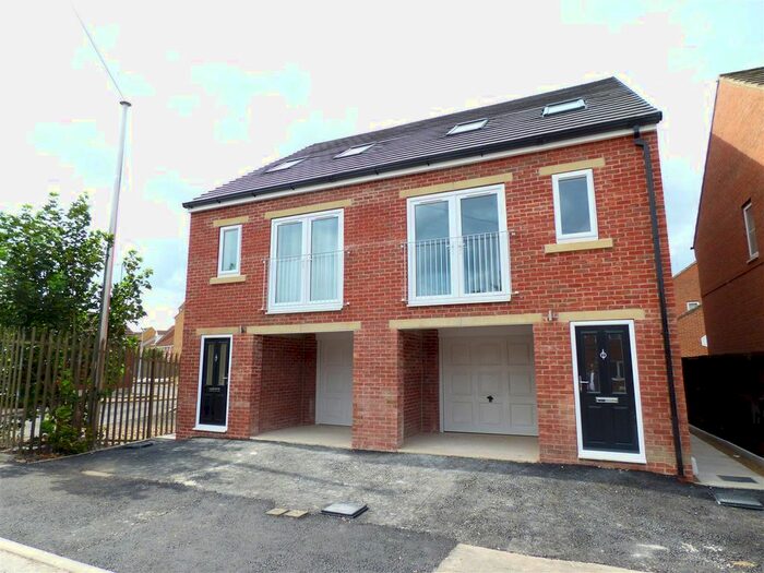 2 Bedroom Semi-Detached House To Rent In Aketon Road, Castleford, West Yorkshire, WF10