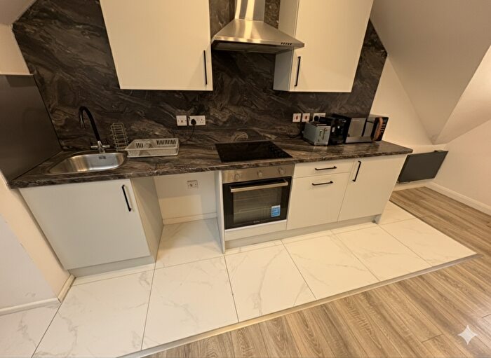 1 Bedroom Flat To Rent In King Street, London, N2