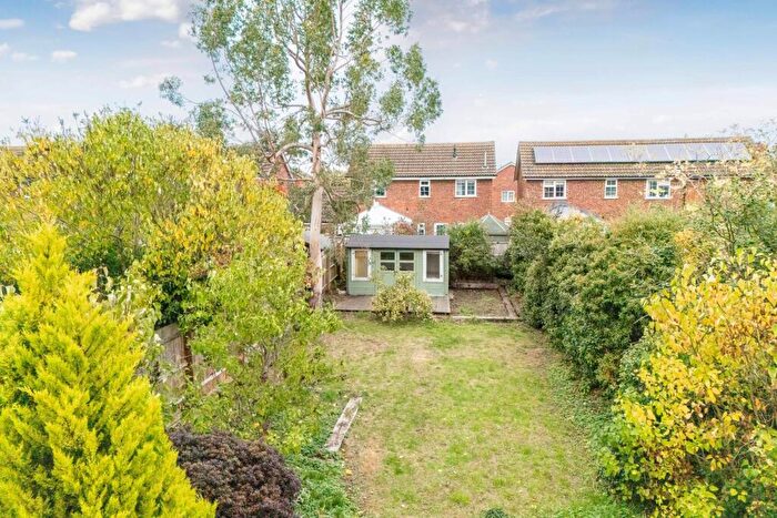 3 Bedroom Terraced House For Sale In Greenfield Road, Newport Pagnell, MK16