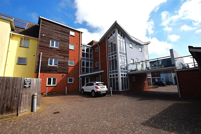 2 Bedroom Flat To Rent In Henrietta Chase, St. Marys Island, Chatham, ME4