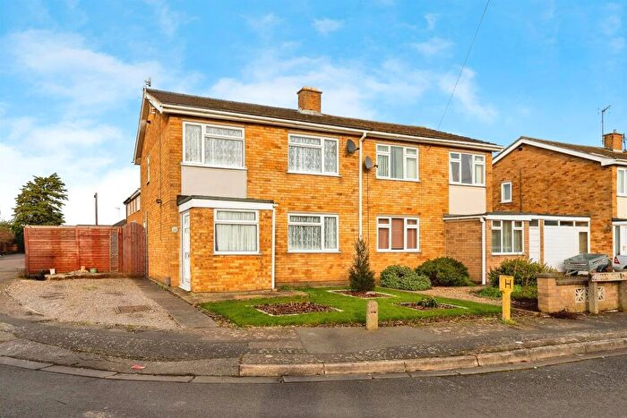 3 Bedroom End Of Terrace House For Sale In Fishermans Drive, March, PE15