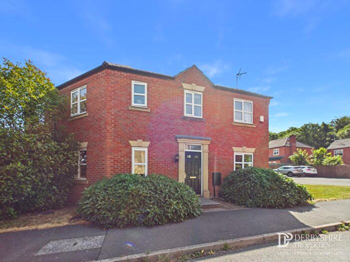 3 Bedroom Semi-Detached House For Sale In Bridge Yard Avenue, Ripley, DE5