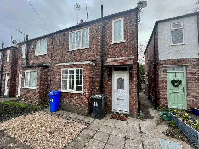 2 Bedroom House To Rent In Rosedale Gardens, Off Ecclesall Road, S11