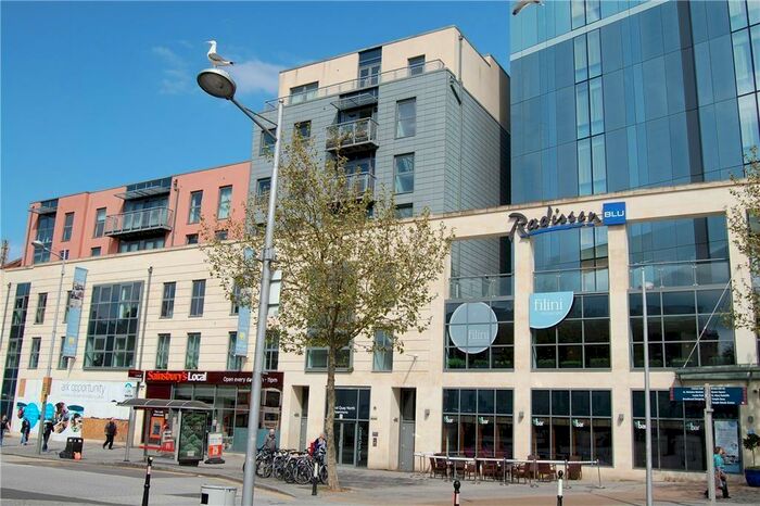 1 Bedroom Apartment To Rent In Central Quay North, Broad Quay, BS1